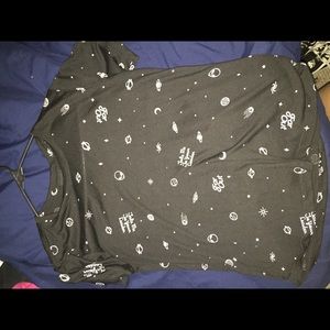 Out of space graphic tee alien